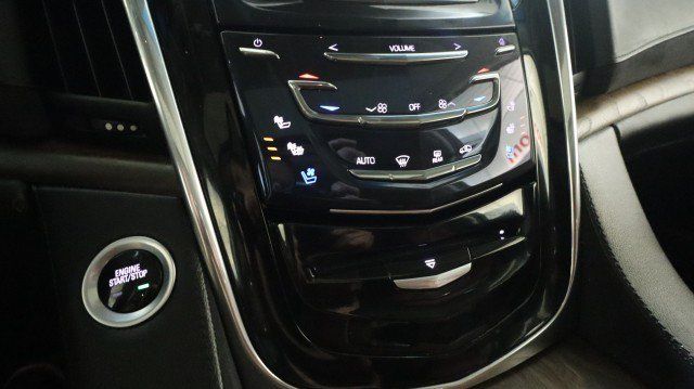 Used 2017 Cadillac Escalade Premium Luxury AWD/4WD image 23