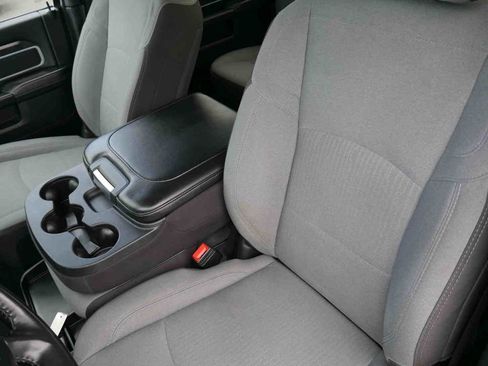 Certified 2024 RAM 3500 Big Horn image 31