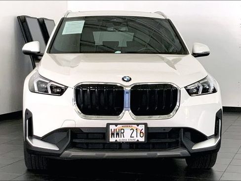 Certified 2023 BMW X1 xDrive28i w/ Convenience Package AWD/4WD image 3