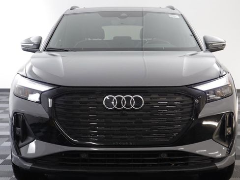 Used 2023 Audi Q4 e-tron Premium Plus w/ Premium Plus image 22