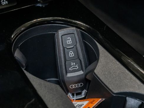 Used 2025 Audi A6 e-tron Premium w/ Ultra Package AWD/4WD image 21