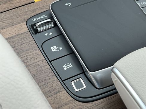 Certified 2025 Mercedes-Benz GLE 350 4MATIC image 31