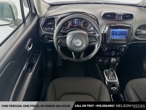 Used 2019 Jeep Renegade Altitude w/ Quick Order Package 2XM AWD/4WD image 19