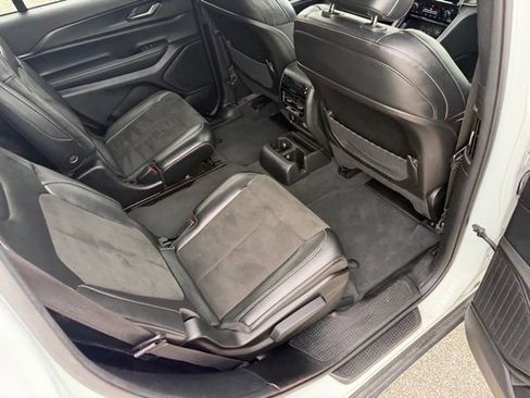 Certified 2023 Jeep Grand Cherokee L Laredo image 44