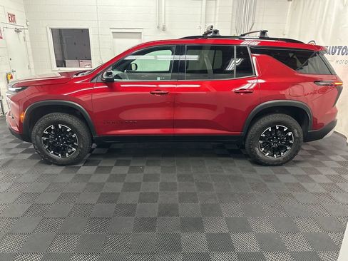 Used 2025 Chevrolet Traverse Z71 AWD/4WD image 6