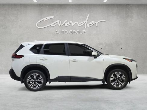 Used 2023 Nissan Rogue SV image 17