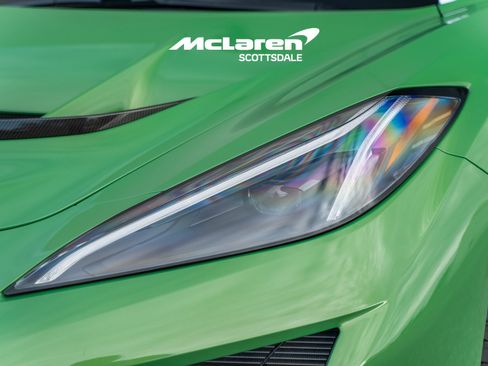 Used 2026 Chevrolet Corvette ZR1 w/ ZR1 Carbon Fiber Aero Package image 13