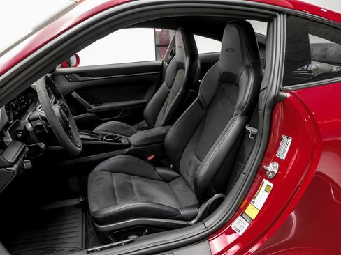 Used 2024 Porsche 911 Carrera GTS w/ Premium Package RWD image 29