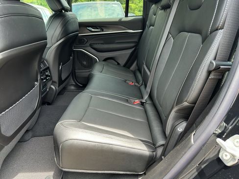 New 2026 Jeep Grand Cherokee Limited AWD/4WD image 21