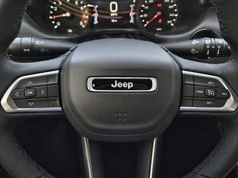 New 2026 Jeep Compass Latitude image 23