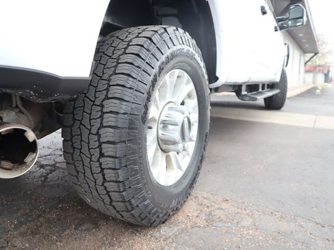 Used 2022 Ford F350 XLT w/ FX4 Off-Road Package image 8