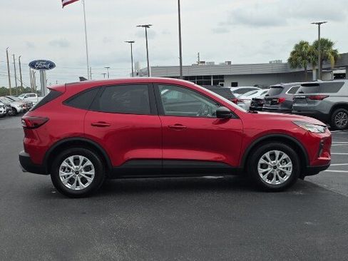 Certified 2025 Ford Escape Active FWD image 2