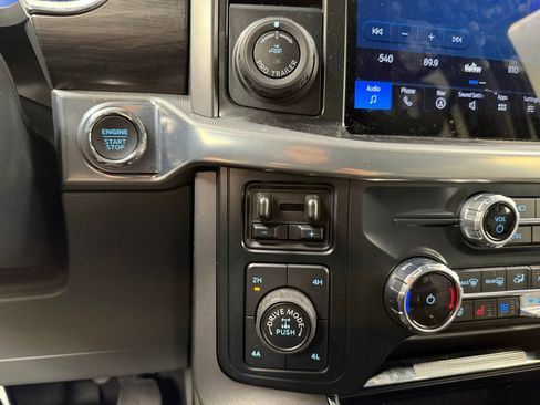 Used 2025 Ford F150 Lariat w/ Equipment Group 501A Mid AWD/4WD image 19
