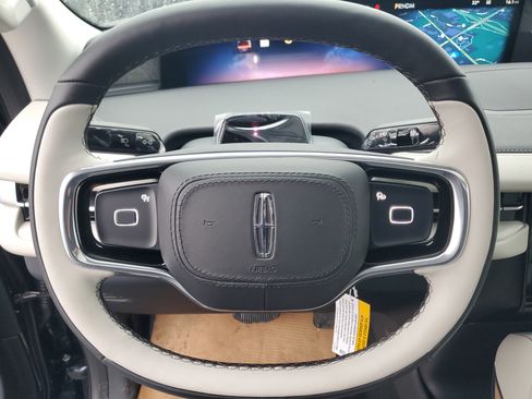 New 2026 Lincoln Navigator Reserve w/ Jet Appearance Package image 16