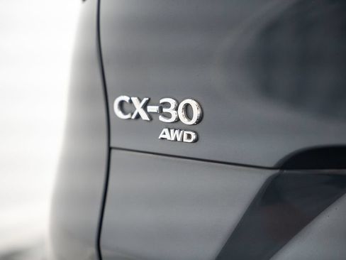 Used 2020 MAZDA CX-30 AWD w/ Premium Package image 9