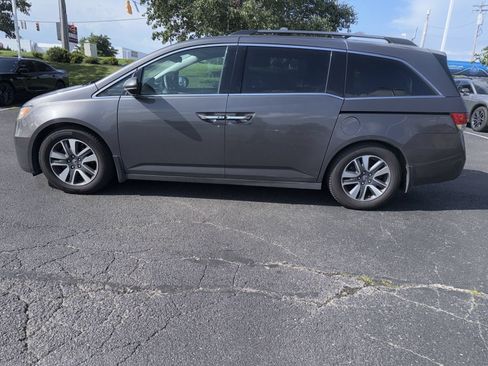 Used 2014 Honda Odyssey Touring image 12