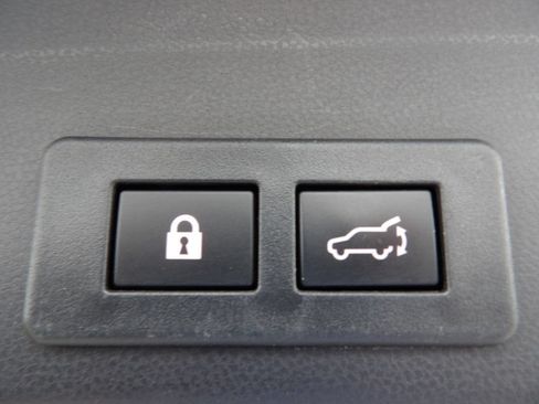 Used 2023 Subaru Ascent Limited w/ Technology Package AWD/4WD image 30