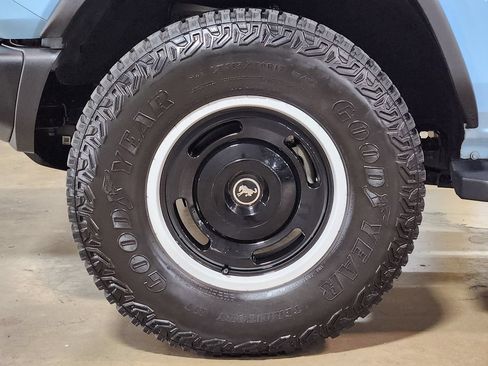Used 2023 Ford Bronco Heritage Edition AWD/4WD image 28