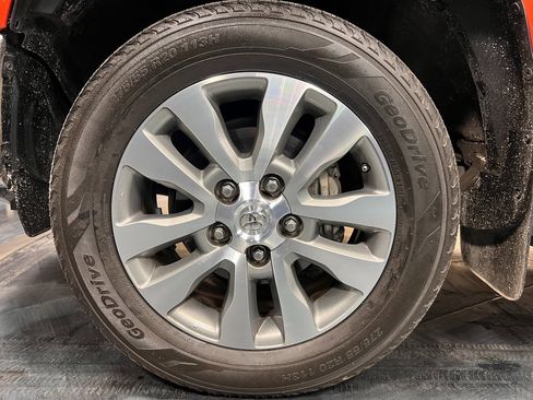 Used 2017 Toyota Tundra Limited image 23