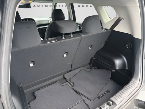 Used 2025 Kia Soul LX w/ LX Technology Package FWD image 22