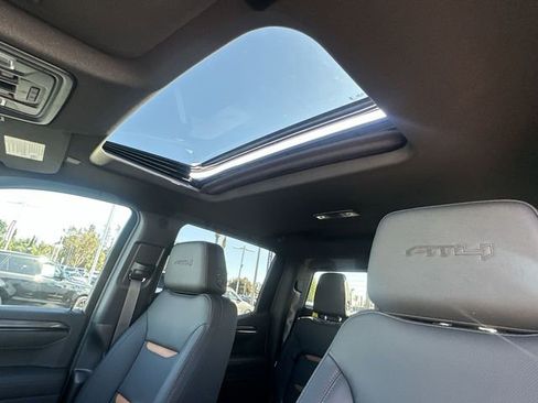 New 2026 GMC Sierra 1500 AT4 w/ AT4 Premium Package AWD/4WD image 19