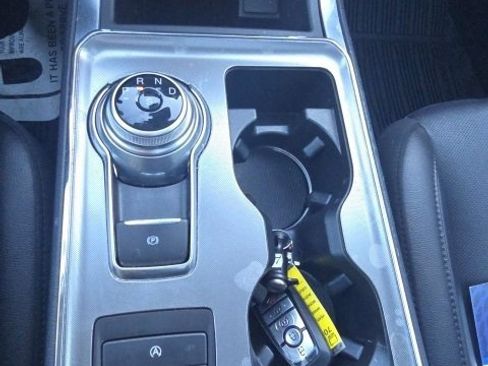 Certified 2022 Ford Edge Titanium w/ Equipment Group 301A image 21