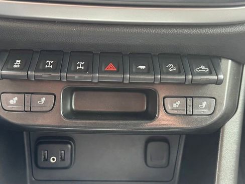 Used 2022 Chevrolet Colorado ZR2 AWD/4WD image 22