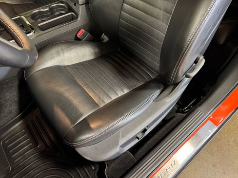 Used 2009 Dodge Challenger R/T w/ Electronics Convenience Group RWD image 24