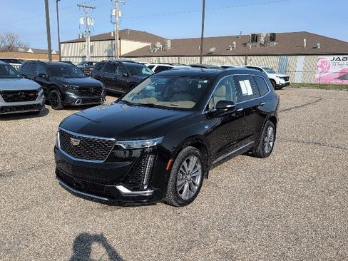 Used 2020 Cadillac XT6 Premium Luxury w/ Platinum Package image 14