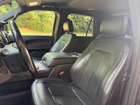 Used 2018 Ford Expedition Limited AWD/4WD image 11