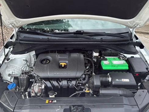 Used 2019 Hyundai Elantra SEL w/ Cargo Package FWD image 9