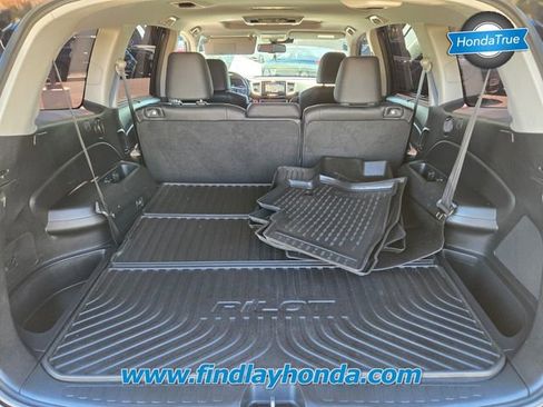 Certified 2018 Honda Pilot Touring image 19