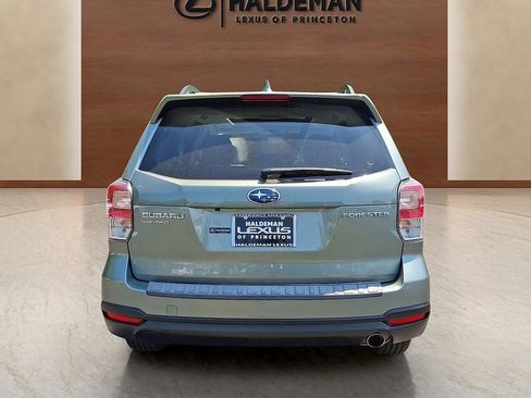 Used 2018 Subaru Forester 2.5i Limited AWD/4WD image 5