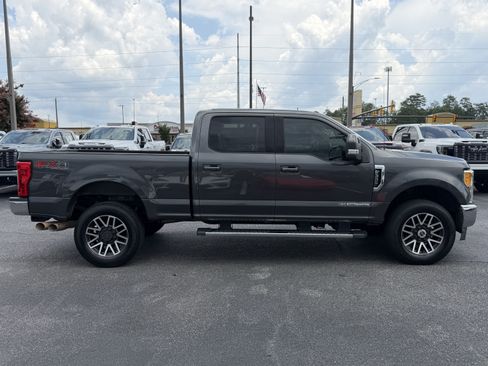 Used 2017 Ford F350 Lariat w/ Lariat Ultimate Package AWD/4WD image 11