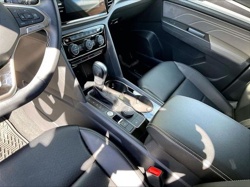 Certified 2022 Volkswagen Atlas SE AWD/4WD image 17
