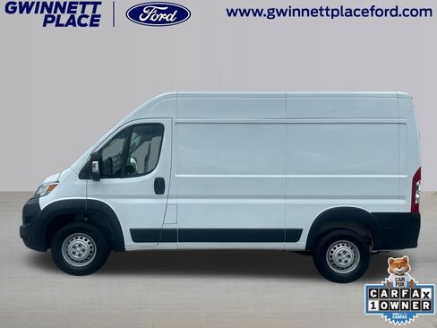Used 2025 RAM ProMaster 2500 w/ Convenience Group FWD image 8
