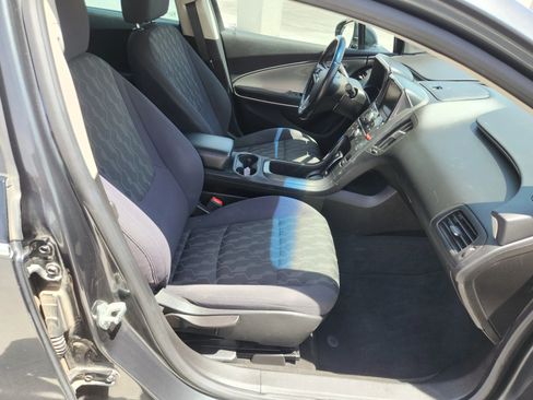 Used 2014 Chevrolet Volt w/ Enhanced Safety Package 1 FWD image 35