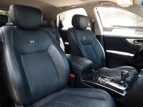 Used 2011 INFINITI FX35 2WD w/ Premium Pkg image 25