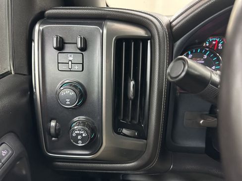 Used 2019 Chevrolet Silverado 2500 LTZ w/ Duramax Plus Package image 44
