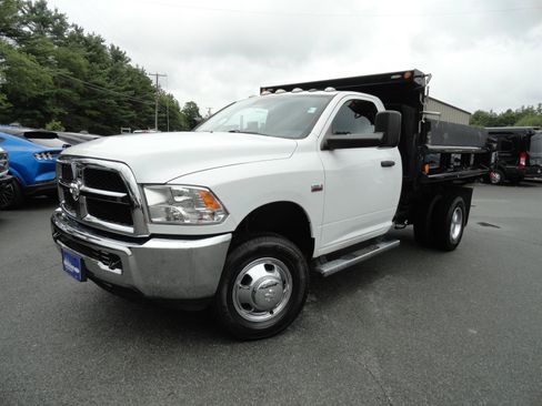 Used 2018 RAM 3500 Tradesman w/ Chrome Appearance Group AWD/4WD image 1