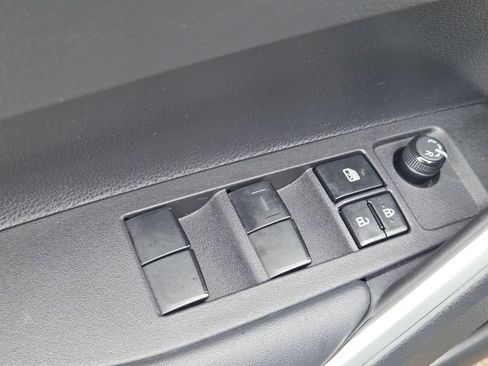 Used 2024 Toyota Corolla Cross AWD Hybrid image 28