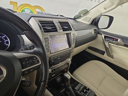 Used 2020 Lexus GX 460 Premium w/ Premium Package AWD/4WD image 26