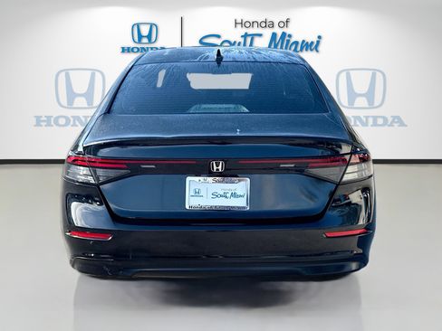 Used 2023 Honda Accord EX image 6