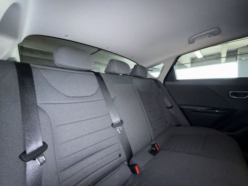 Used 2025 Kia K4 EX FWD image 26