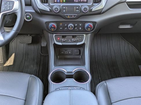 Used 2023 GMC Terrain SLT w/ Elevation Edition FWD image 20