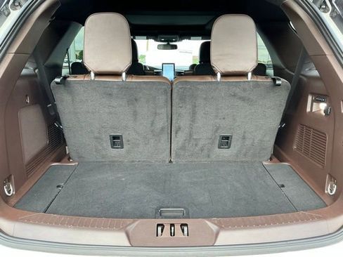 Used 2023 Ford Explorer King Ranch w/ Technology Package RWD image 21