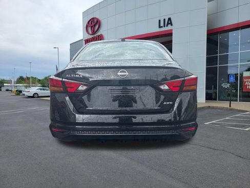 Used 2025 Nissan Altima 2.5 SV AWD/4WD image 4