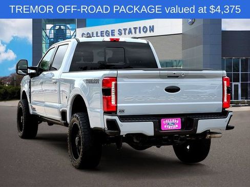 Used 2024 Ford F250 Lariat w/ Lariat Ultimate Package AWD/4WD image 3