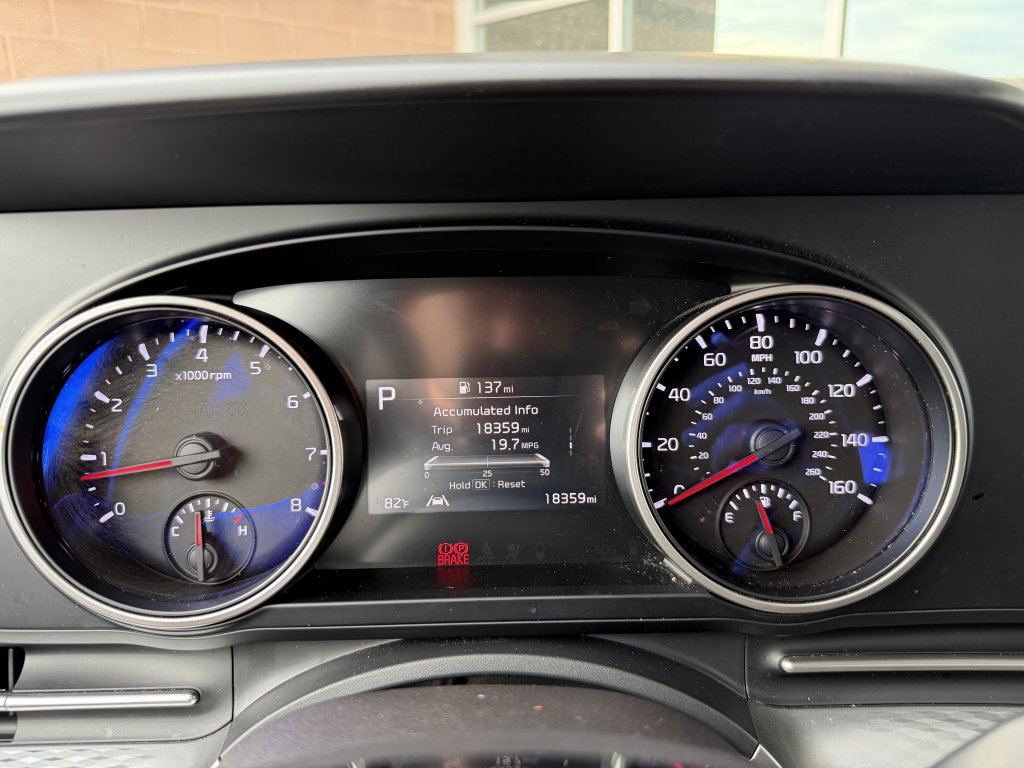 Used 2024 Kia Carnival LX FWD image 20