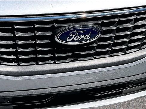 Used 2023 Ford Escape SE FWD image 33